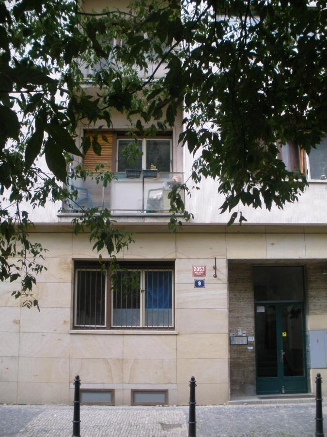 Apartments Tronicek Praha Bagian luar foto