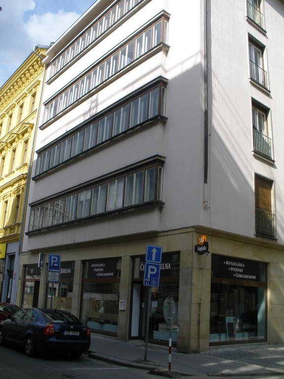 Apartments Tronicek Praha Bagian luar foto